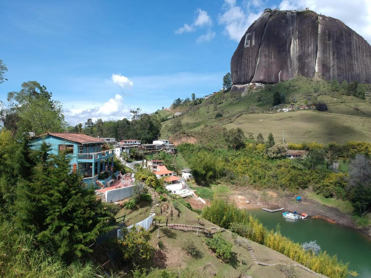 Casa Galeria Guatape Villa Exterior photo