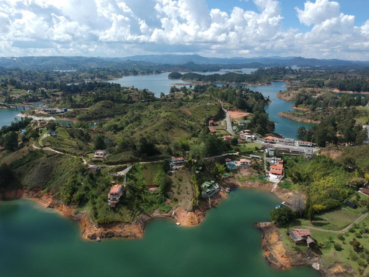 Casa Galeria Guatape Villa Exterior photo